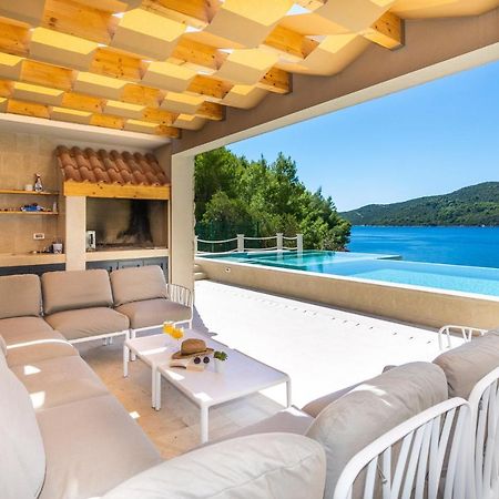 Beachfront Villa Brulupes In Secluded Bay Konstari Экстерьер фото